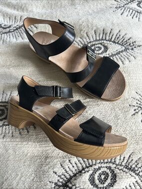 Dansko Malena Black Smooth Leather Platform Sandals size 41